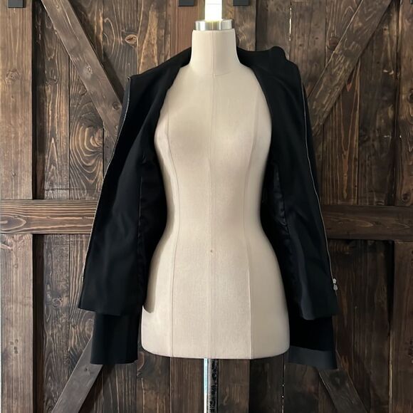 Max Mara black front zipper formal blazer jacket made Italy Sz- 8 - Picture 7 of 13